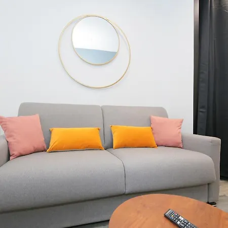 Les Poissons, T2 hypercentre chic et cosy, Wifi par SOVALFI-3