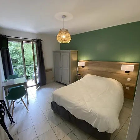 Hotel De La Jonte-2