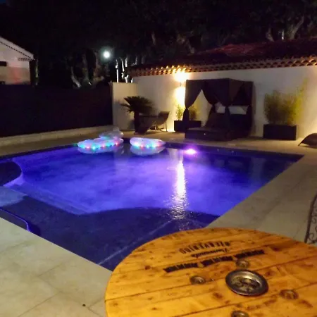 La Suite Côté Pool-House Piscine, Sauna&Jacuzzi privatifs-2