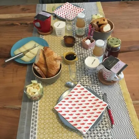 Chambre d'hôtes avec piscine dans maison Basque avec petits-déjeuners-3