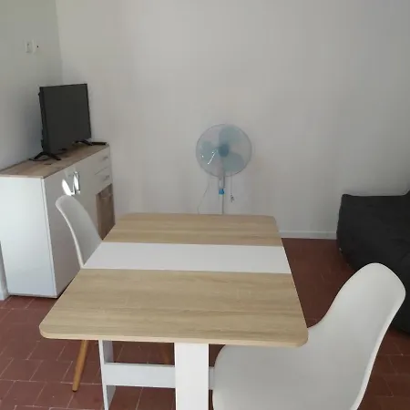 Maisonnette 40 m2 pour 5 personnes-3