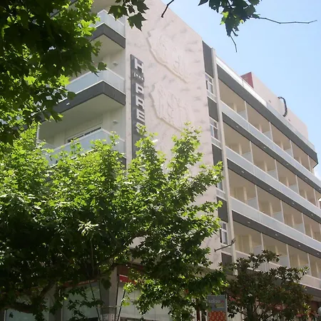 Hotel President-2