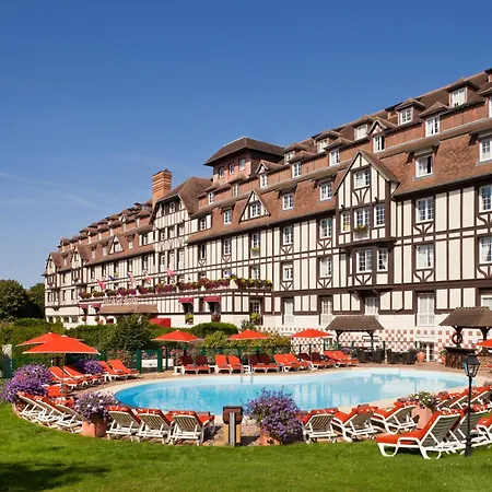 Hôtel Barrière L'Hôtel du Golf-2