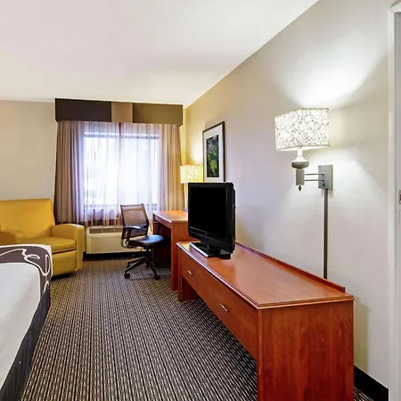 La Quinta By Wyndham Harrisburg Airport Hershey-3