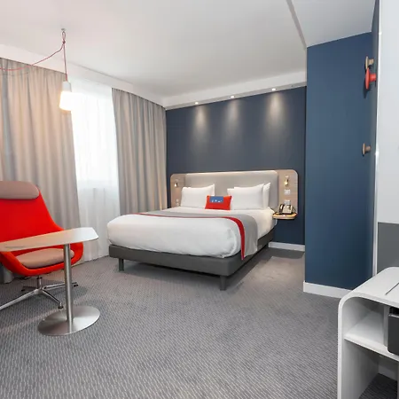 Holiday Inn Express Paris - Velizy By Ihg-2