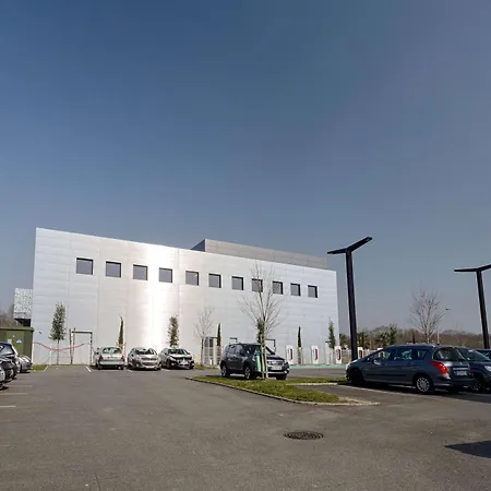 Kyriad Prestige Pau – Palais des Sports-2