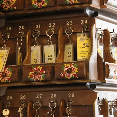 The Originals Boutique, Hôtel du Parc, Cavaillon (Inter-Hotel)-3