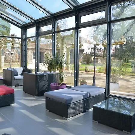 The Originals Boutique, Hôtel Terminus, Bourg-en-Bresse Gare (Qualys-Hotel)-2