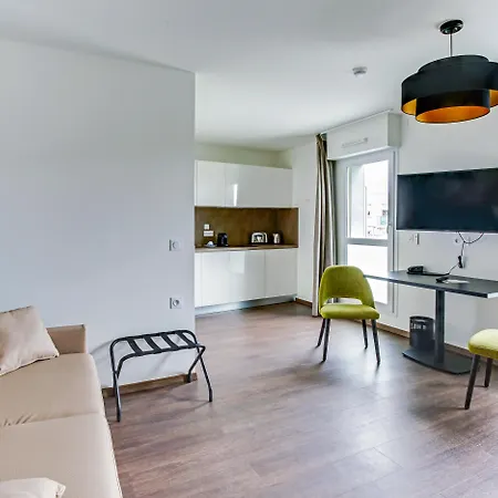 All Suites Appart Hôtel Massy Palaiseau-2