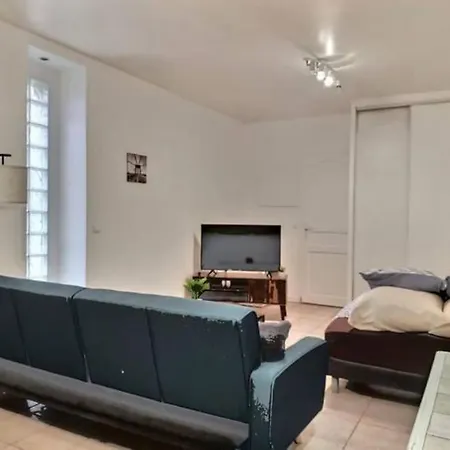 Chatenay 4 - Cozy Studio With Car Park And Terrace-2