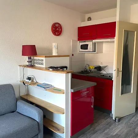 Fréjus, Studio dans résidence avec Piscine-2