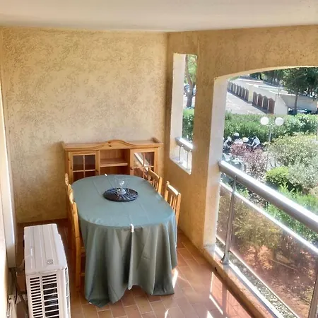 Appartement T2 Dans Une Residence Calme Avec Piscine, Terrain De Tennis, Petanque Et Proche De La Mer-3
