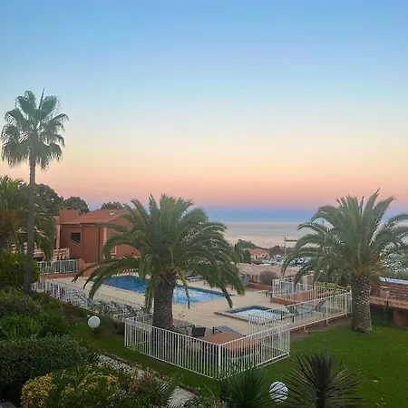 Appartement avec vue mer et piscine-3