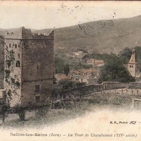 Salins-les Bains : A l'ombre de La Tour Carrée-3