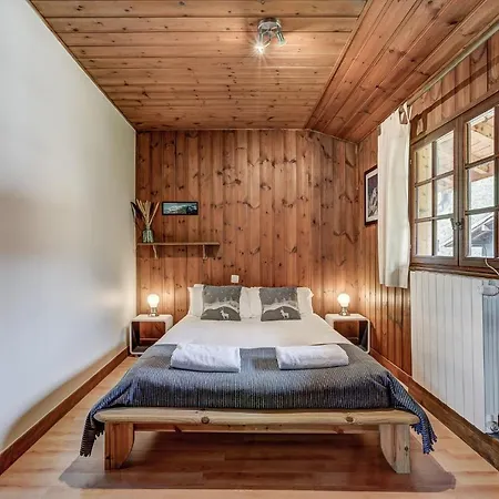 Chalet Trois Bois - Alpes Travel - Les Houches - Sleeps 8-2