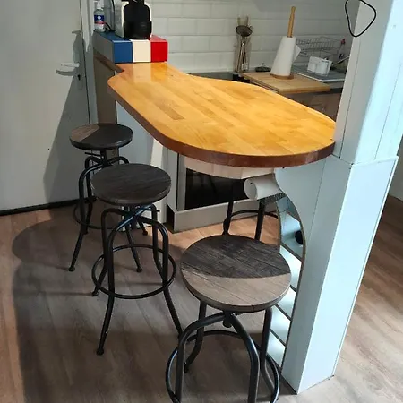 Le Quai-2