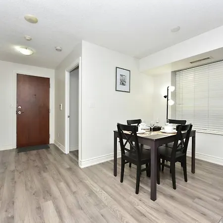Executive 2 Bedroom Condo Close To Square One-3