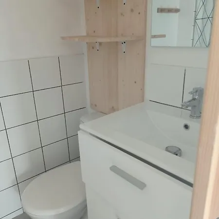 Studio Efficace, Calme Et Comfortable-2