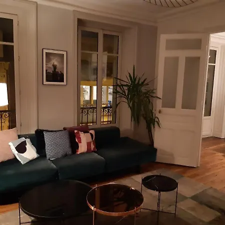 Appart de charme 100 m2 centre ville-2