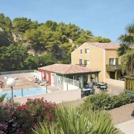 Appart 34 M2 - 300M De La Plage - 4 Pers - Piscine - Parking Prive-3