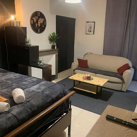Tres Belle Suite Dans Le Centre Historique Ideale Pour 2 Personnes-2