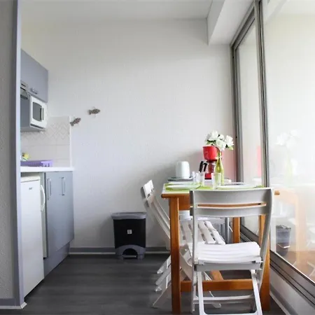 Studio Vue Port, Plage A Pied, Parking, La Rochelle - Fr-1-246-303-3