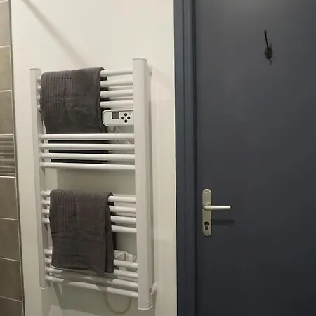 Cosy T2 Wifi Parking Proche Gare Centre Ville-2