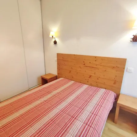 Oo, T2, centre Luchon, wifi, casier à skis, ascenseur, 4 personnes-2