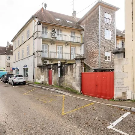 Superbe appartement avec parking gratuit-3