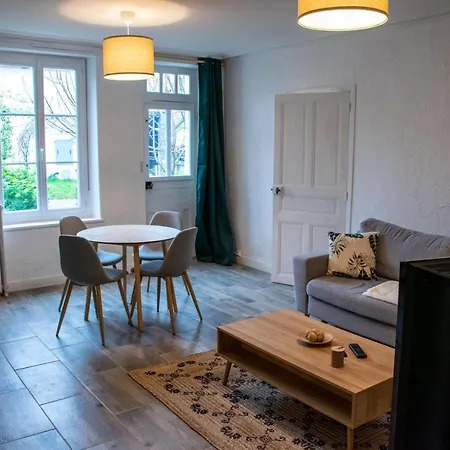 Gîte rénové avec piscine au cœur de Vendôme-2