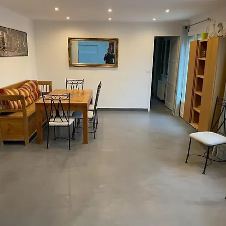 Maison confortable pour 10 personnes avec jacuzzi-2