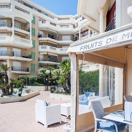 Superbe Studio Avec Terrasse En Front De Mer-3