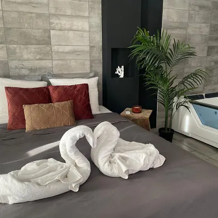 Superbe appartement avec balnéo.-2