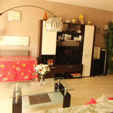 Appartement De 52 M² Avec Terrasse, Proche Plage, Centre-Ville Et Gare - Parking, Pour 3 Pers. - Fr-1-494-31-3