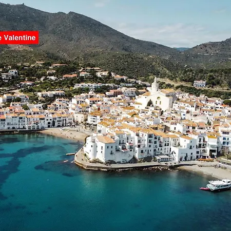 Beachfront Penthouse With Sea Views In Cadaques-2