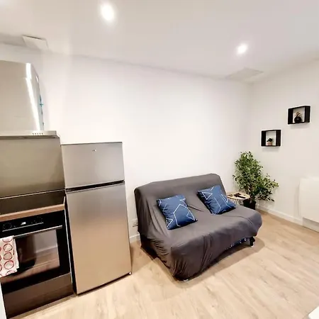Appartement Moderne Neuf F2 Centre ville-2