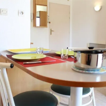Studio cosy avec piscine et parking, proche plage - FR-1-246-137-2