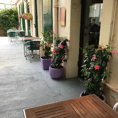 Hostellerie De La Source-2