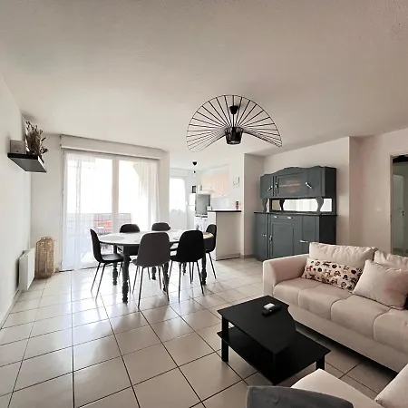 Le Verrières - Appartement Cozy avec balcon proche de la gare-2