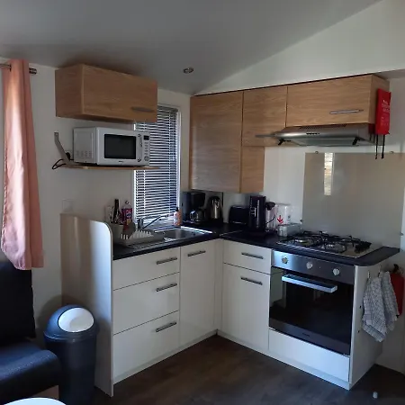 mobile home 477 Bois Dormant camping 4*-2