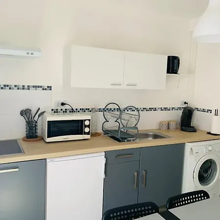 Appartement Avec Cuisine Au Centre Ville Wifi-3