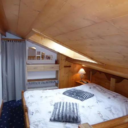 Duplex 4 pièces avec balcon et parking à Pralognan, proche des pistes - FR-1-464-43-2