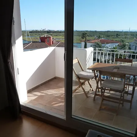 2 Beds, 2 Baths Apartment With Great Views And Pool-3