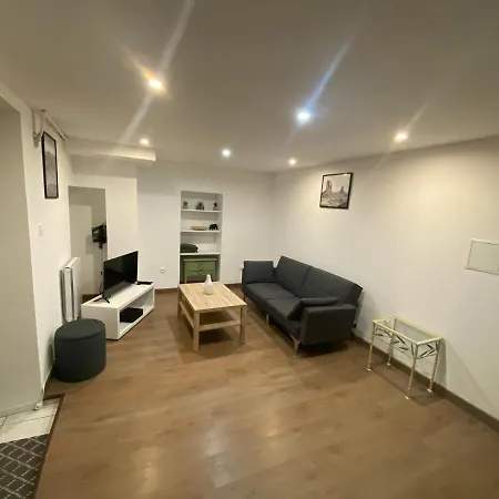Appartement Meuble Au Coeur Du Centre-Ville-2