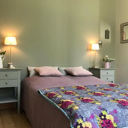Maison M, chambre privée accès jardin piscine et jacuzzi près de La Rochelle-2