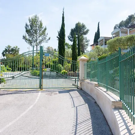 La Clé Vue Mer, Clim, Terrasse, Parking à Hyères-3
