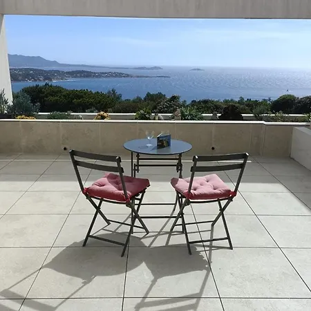 Nice Apartment For 4 Terrace With Sea View-2