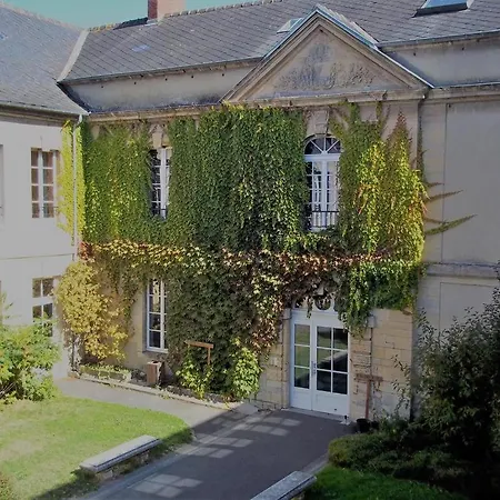Logis Des Grands Chapeaux-2