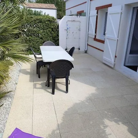 Jolie Maison A Proximite De La Mer-2