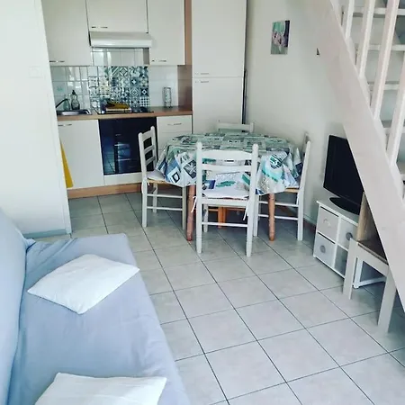 Jolie Maison A Proximite De La Mer-3
